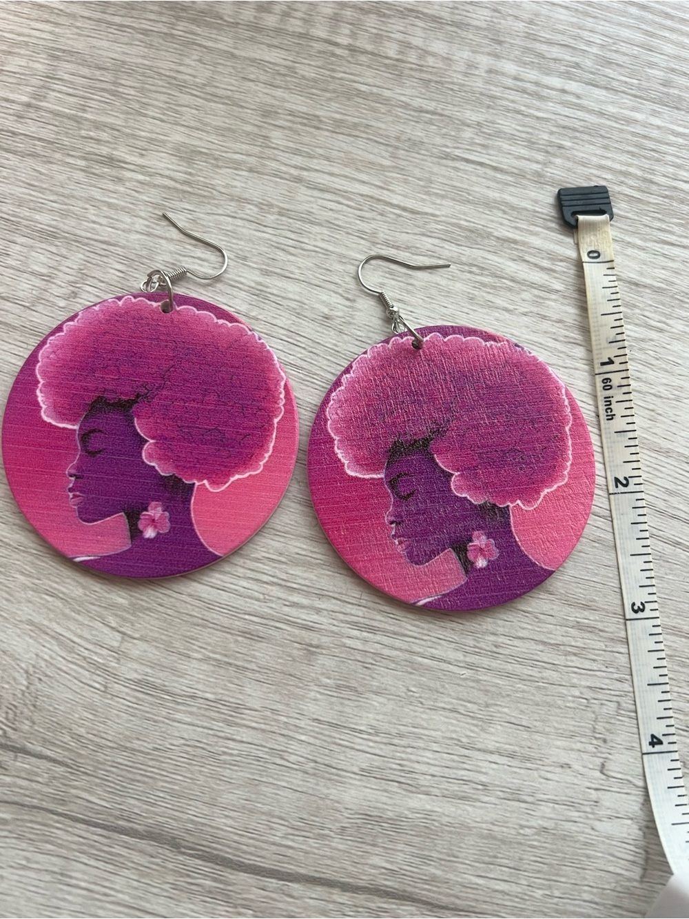 Afro-Centric Wooden Drop Earrings – Vibrant Pink & Purple NIP - Picture 4 of 4